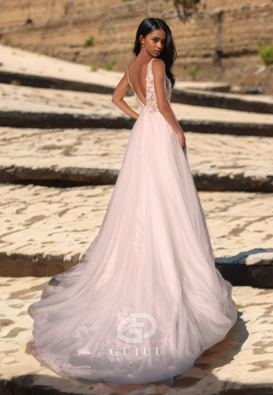 Mermaid Tulle Pleated V-Neck Strappy Wedding Dress with Lace Appliques