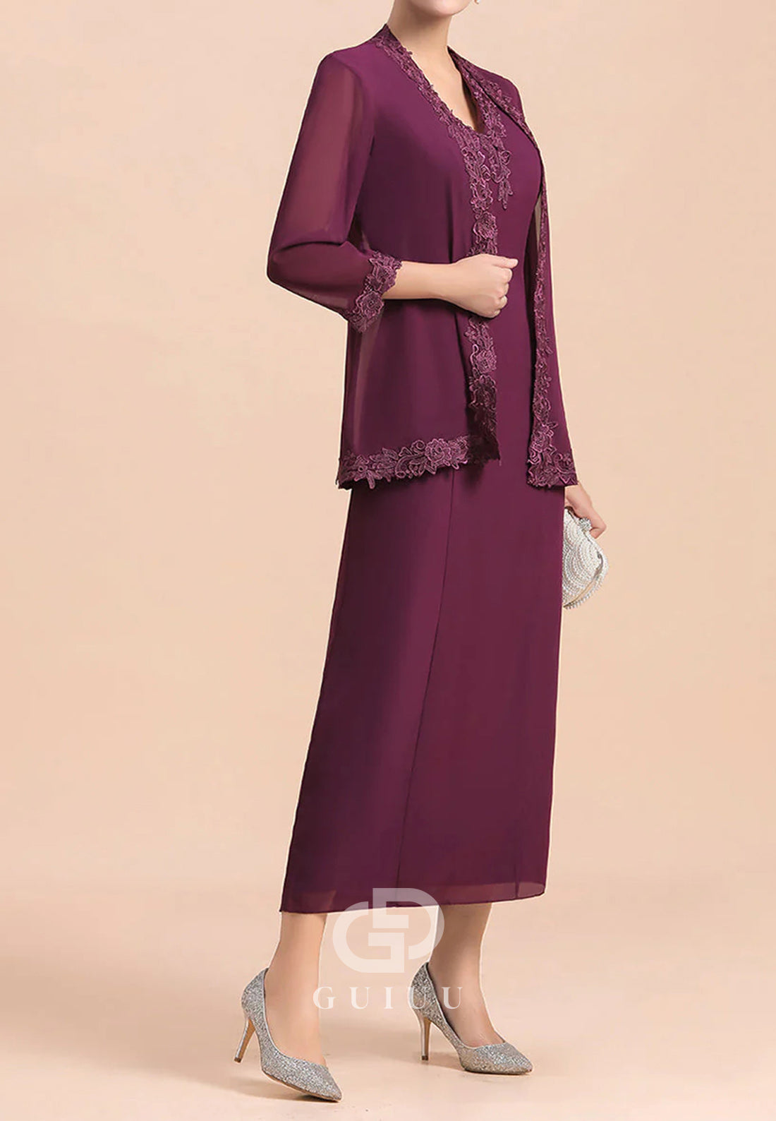 Mulberry Long Sleeves V-Neck Appliques Chiffon Mother of the Bride Dress
