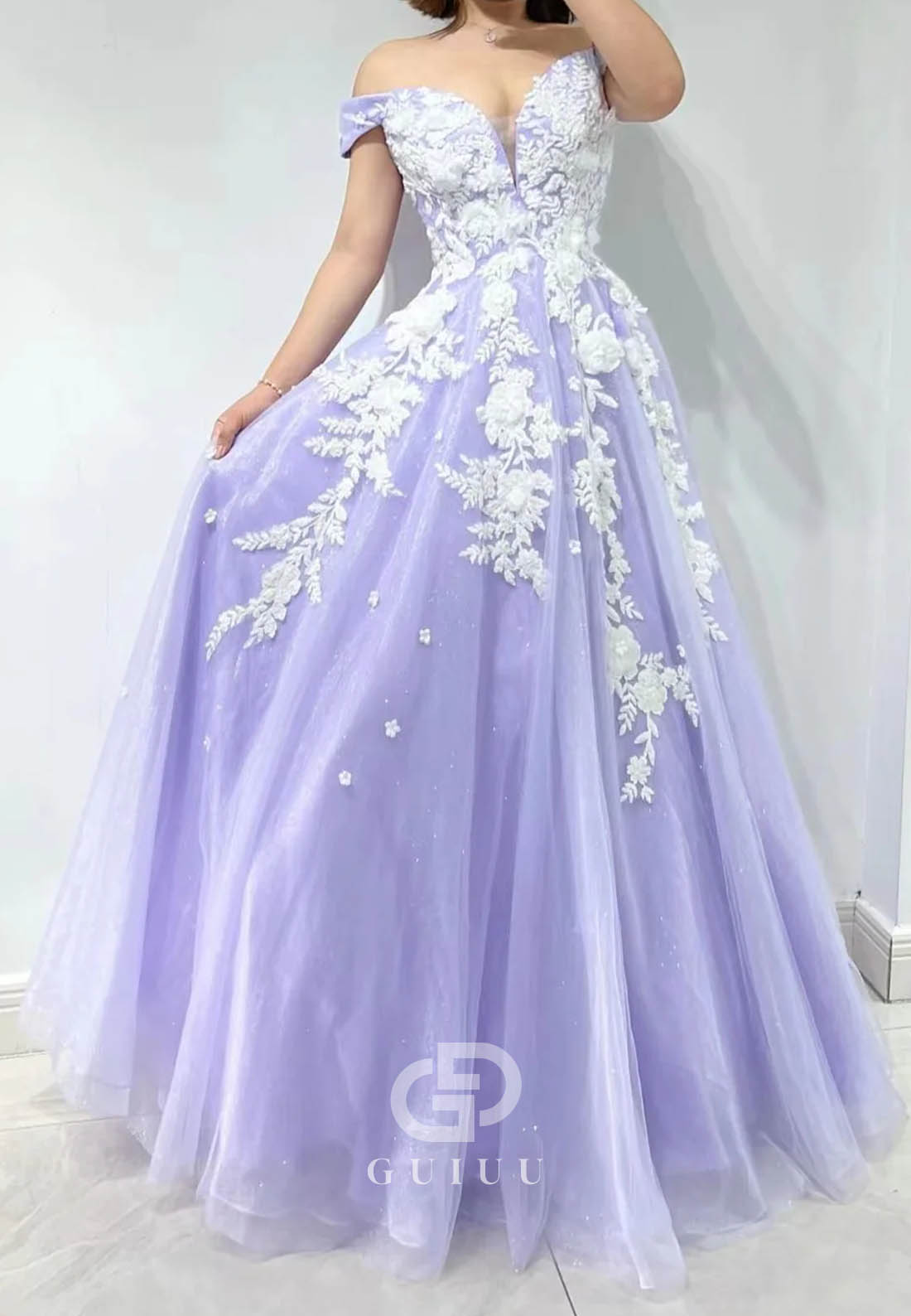 Amazing Off-Shoulder Sweetheart Tulle Evening Dress With Appliques