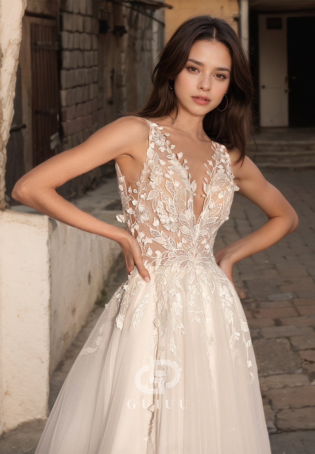 A-Line Plunging V-Neck Tulle Lace Appliques Wedding Dress with Straps