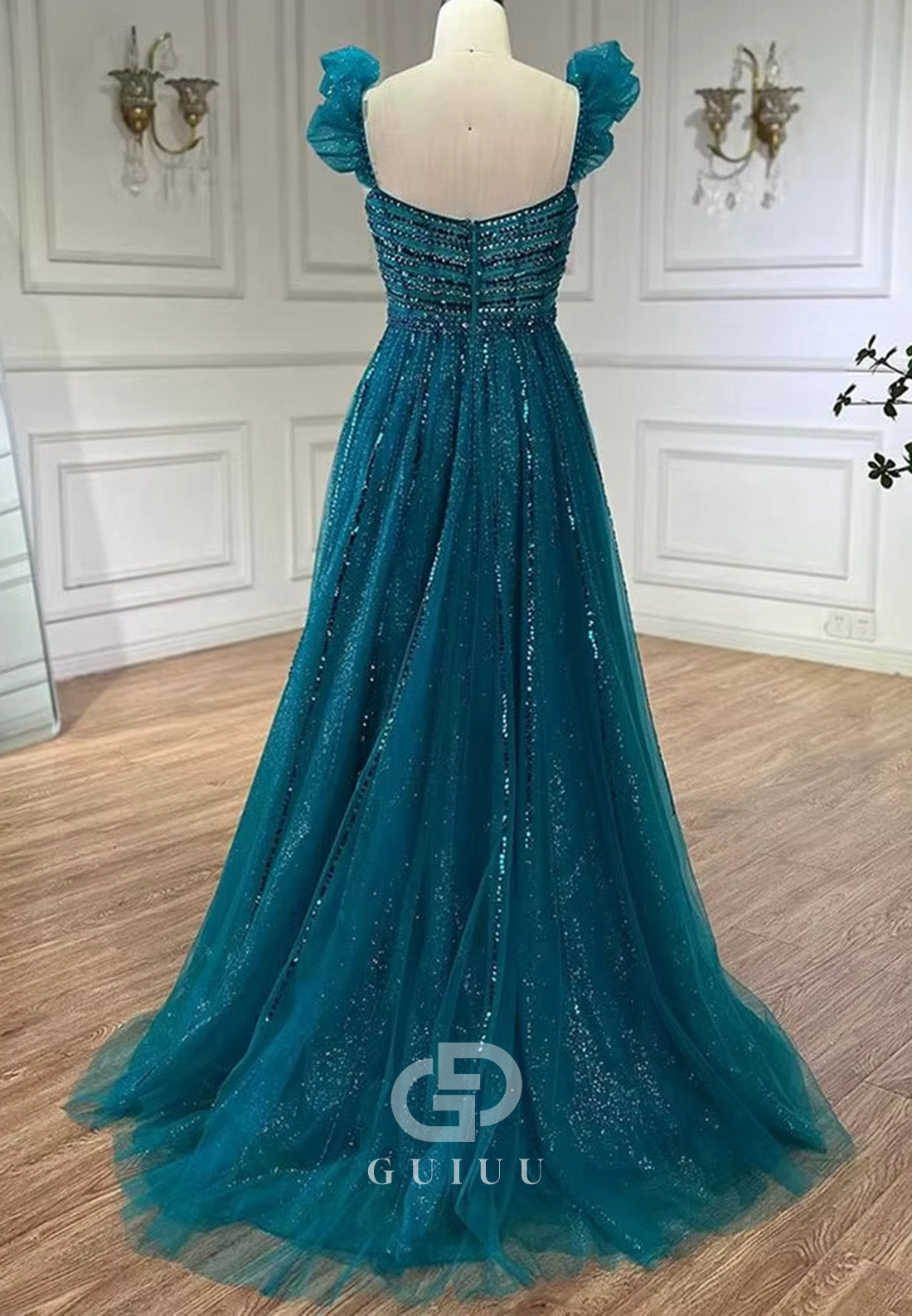 Charming A-Line Sweetheart Empire-Waist Lace Prom Dress