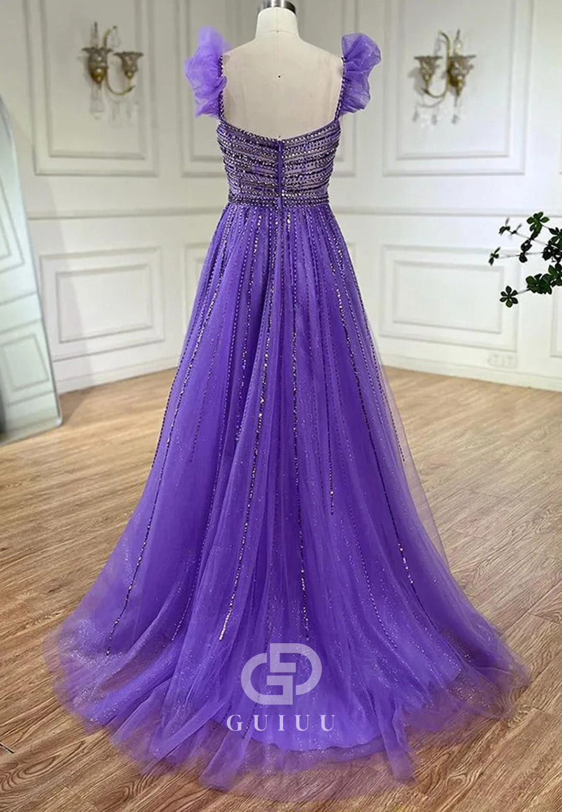 Charming A-Line Sweetheart Empire-Waist Lace Prom Dress