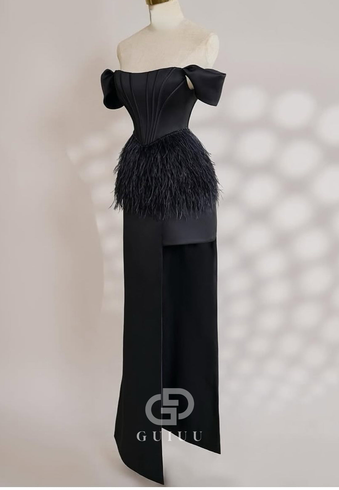 Simple Strapless Sleeveless Feathers Satin Homecoming Dress