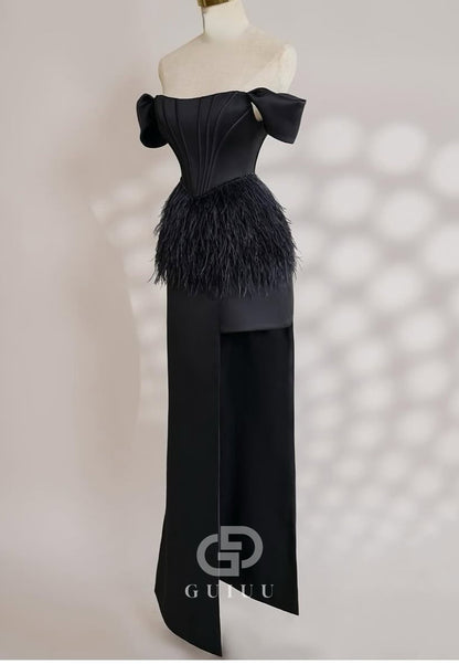 Simple Strapless Sleeveless Feathers Satin Homecoming Dress