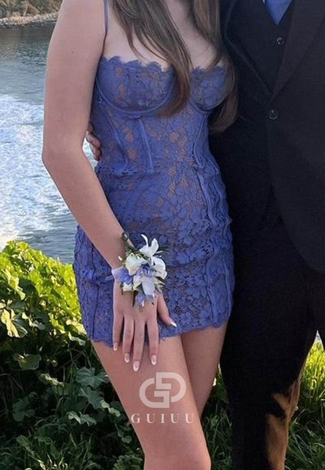 Spaghetti Straps Full Lace Sleeveless Mini Homecoming Cocktail Dress