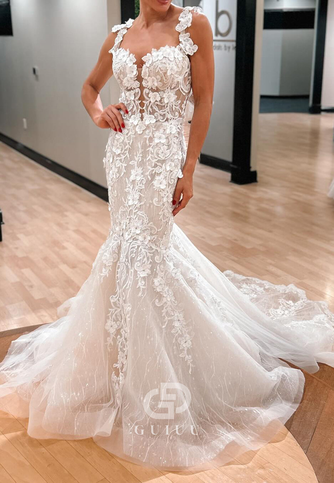 Spaghetti Straps Sweetheart Floral Appliques Mermaid Wedding Dress