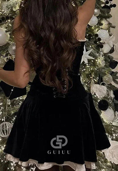 Stylish A-Line Strapless Black Short Homecoming Dress