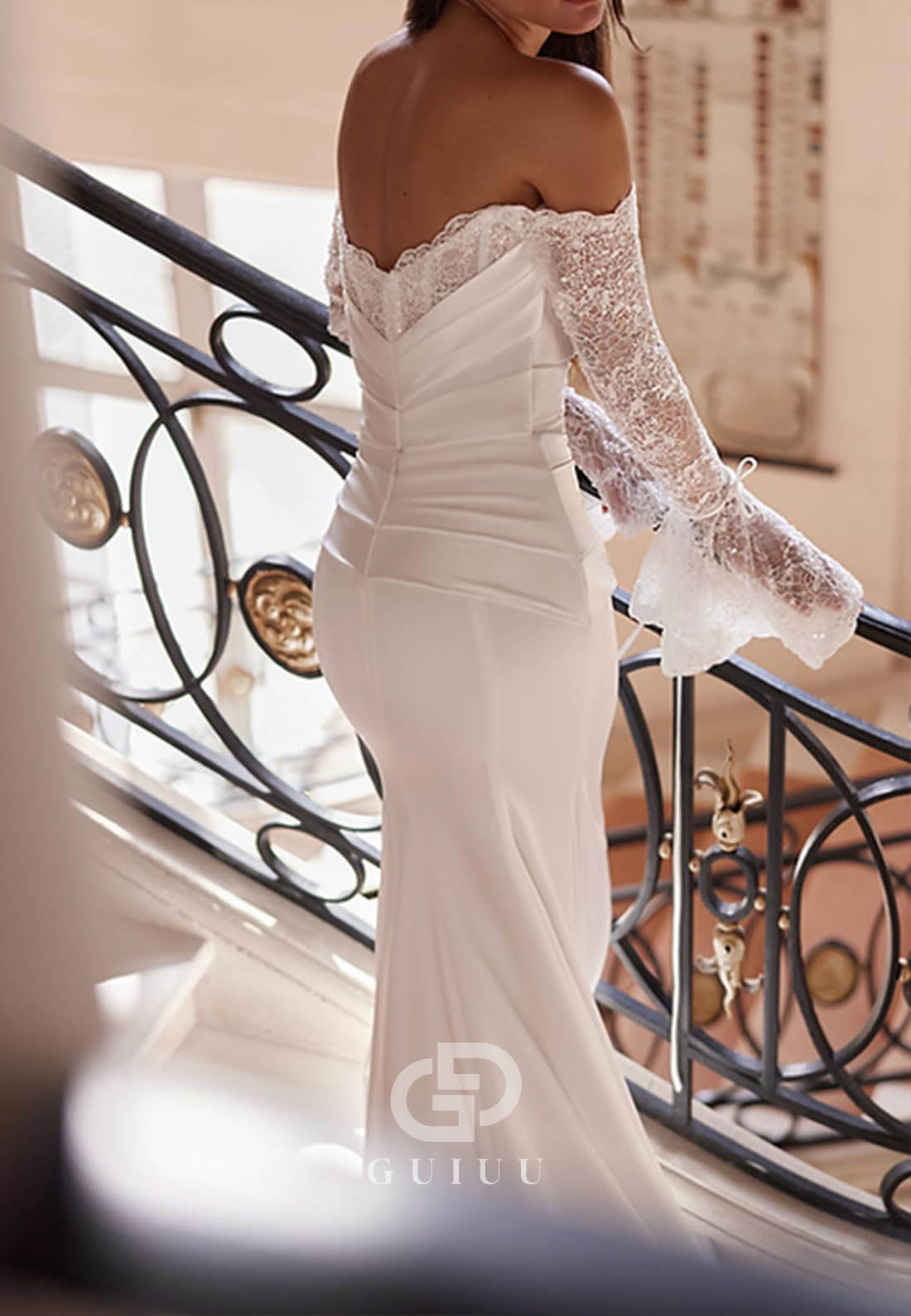 Trumpet Off-Shoulder Long Sleeves Stretch Chiffon Wedding Dress