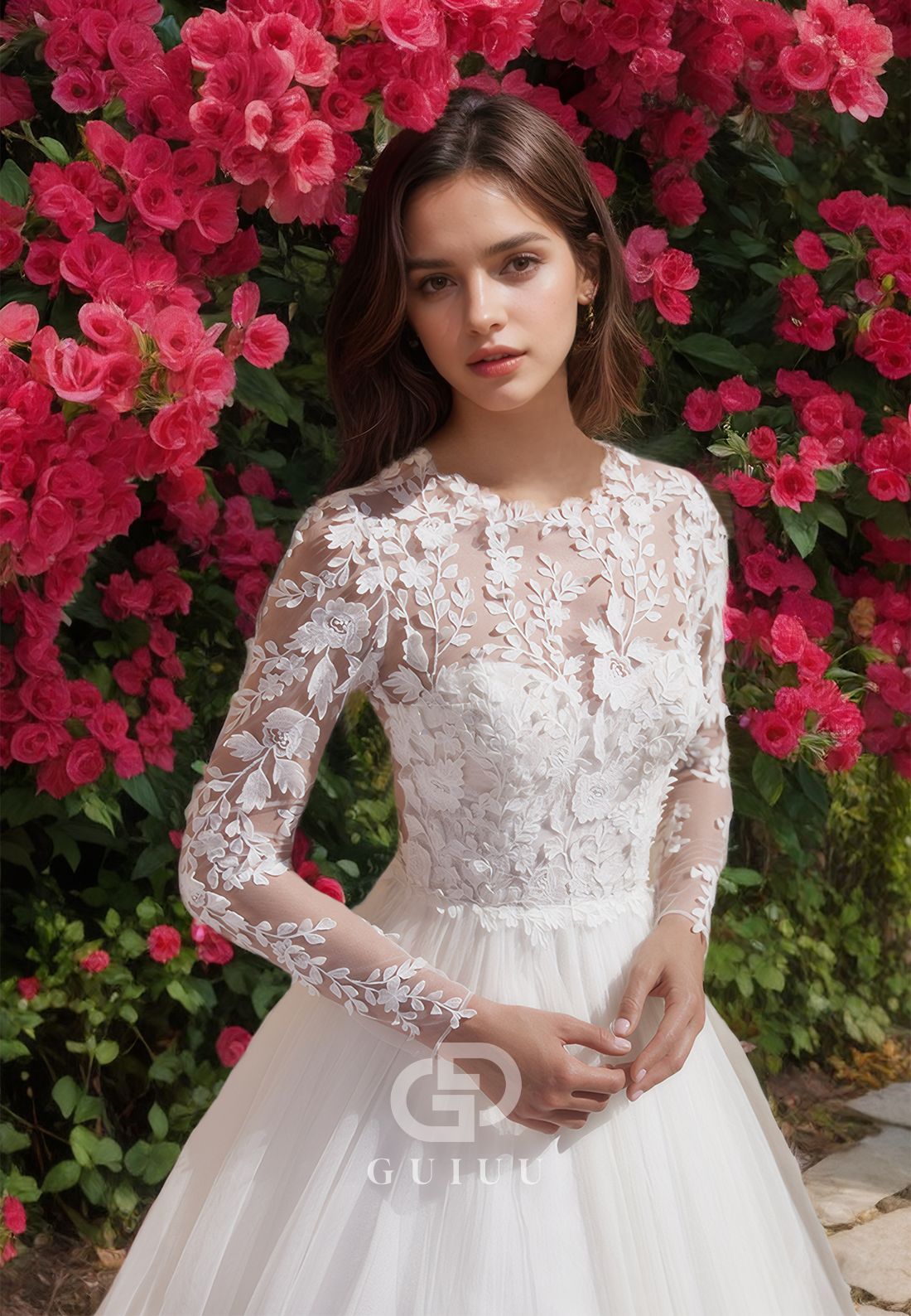 Tulle A-Line Lace Appliques Wedding Dress with Long Sleeves