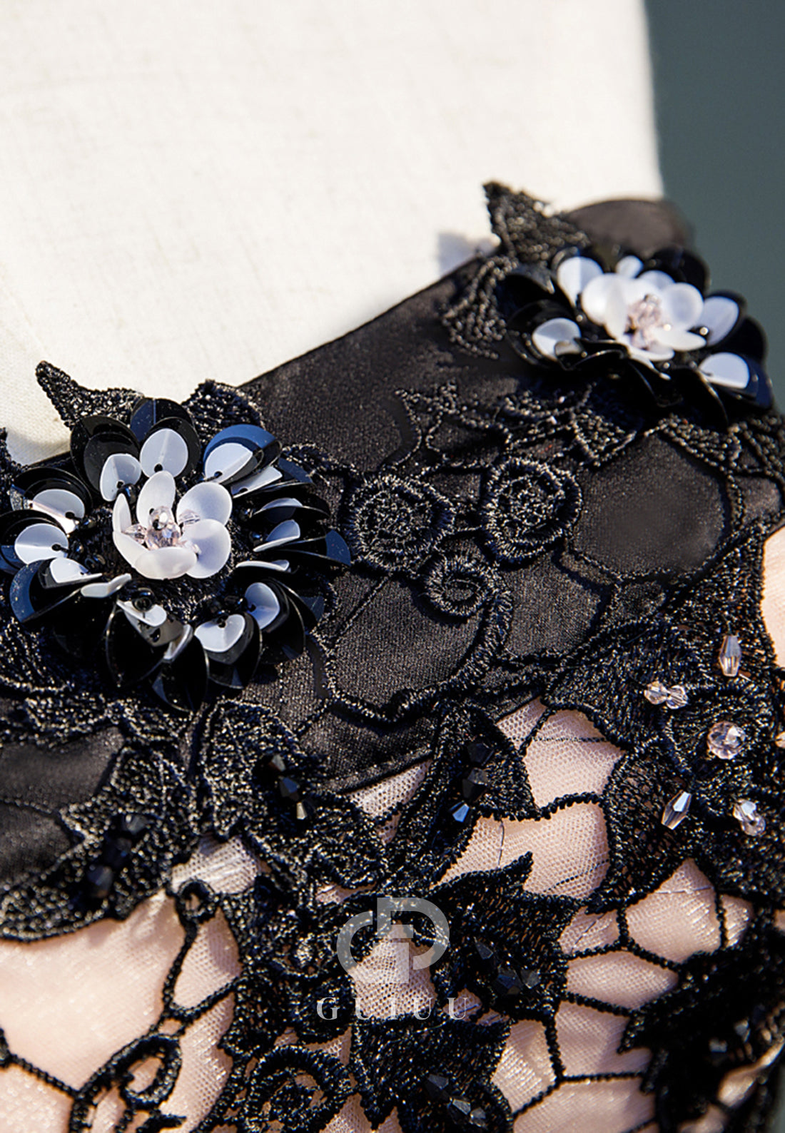 Black A-Line Strapless Sleeveless Lace-Up Back Homecoming Dress