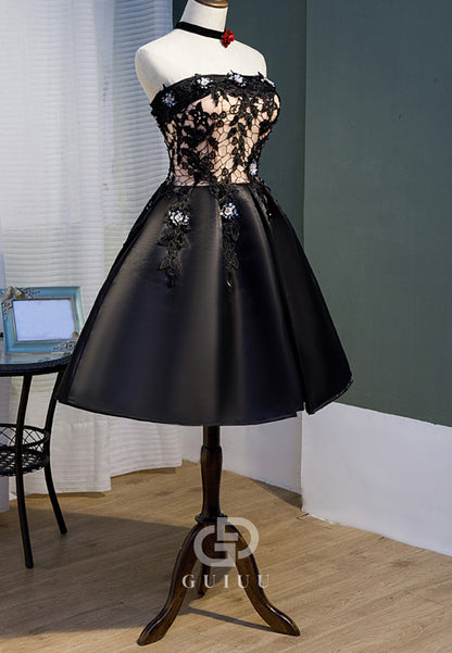 Black A-Line Strapless Sleeveless Lace-Up Back Homecoming Dress