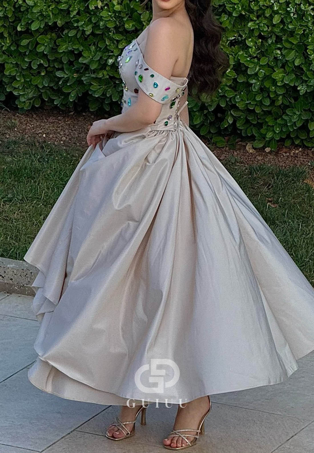Simple Off-Shoulder Sleeveless Beads A-Line Prom Dress