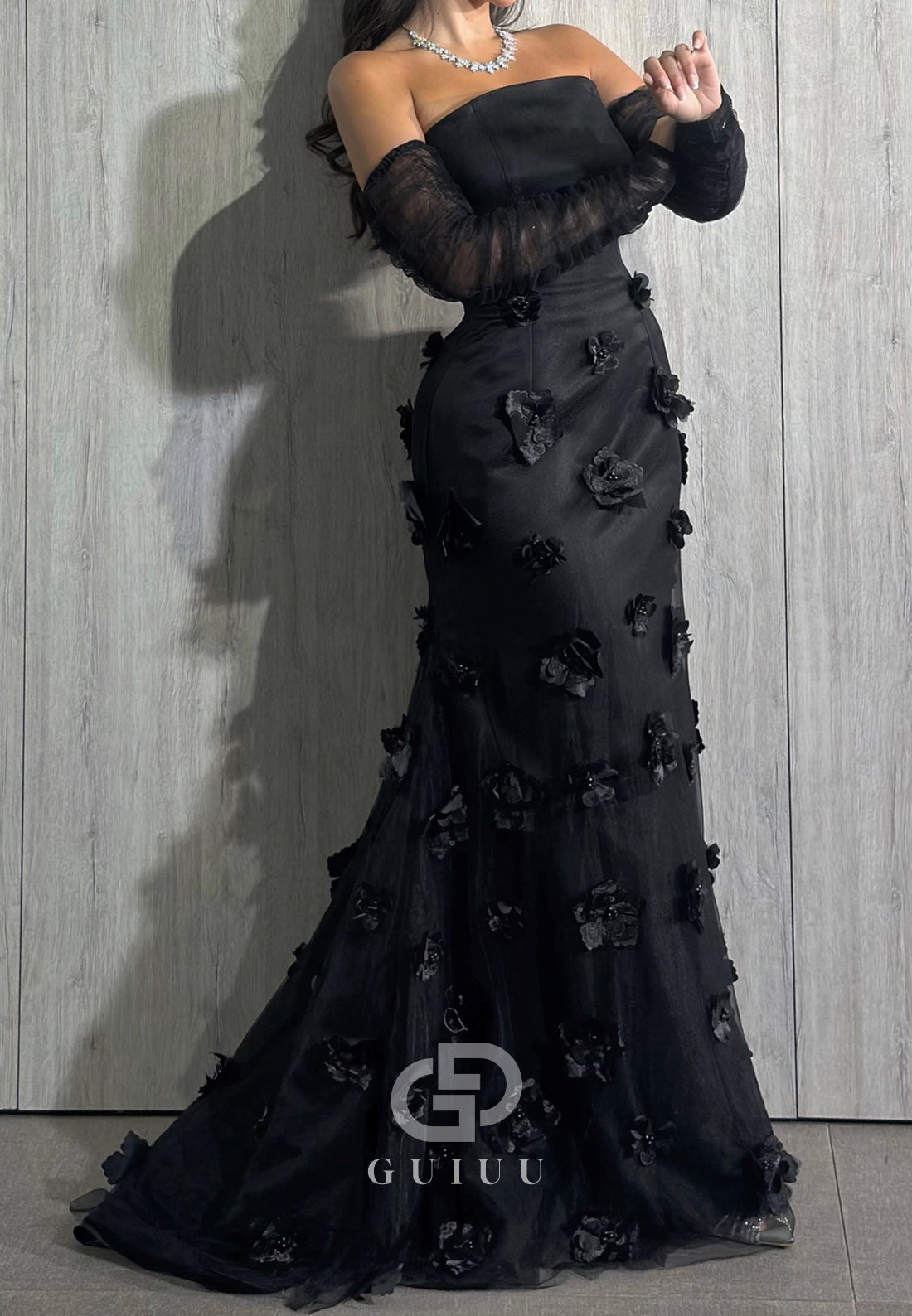 Charming A-Line Off-Shoulder Floral Appliques Evening Dress