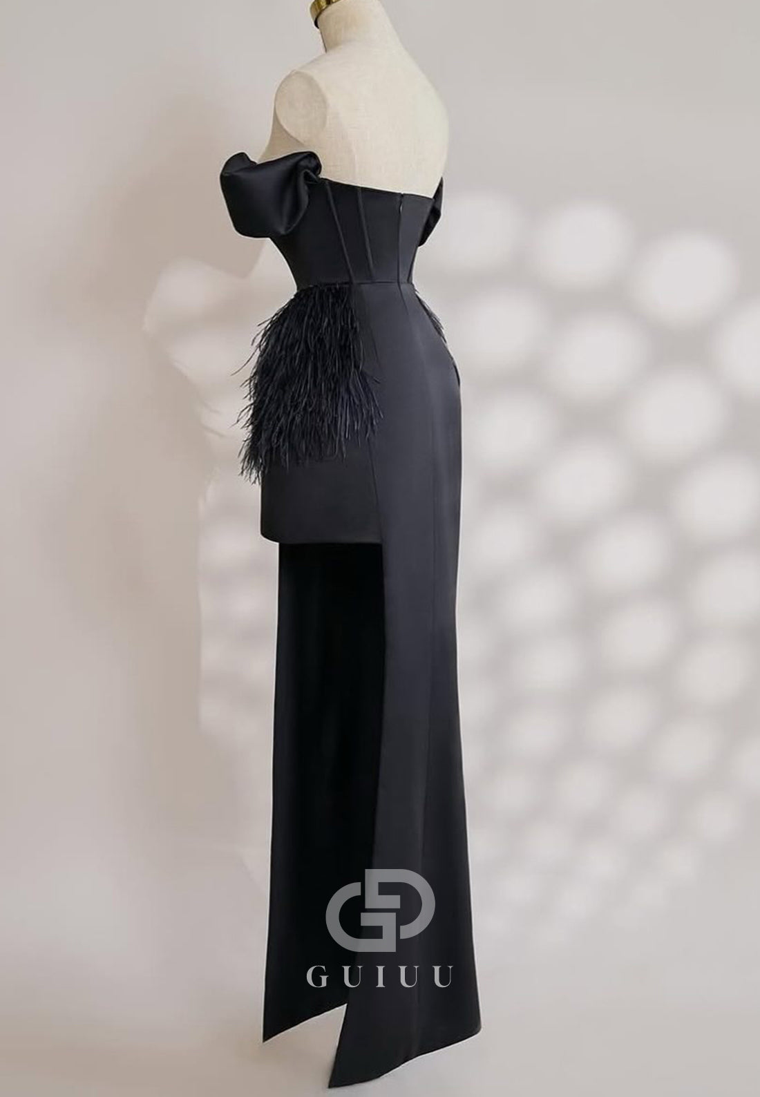 Simple Strapless Sleeveless Feathers Satin Homecoming Dress