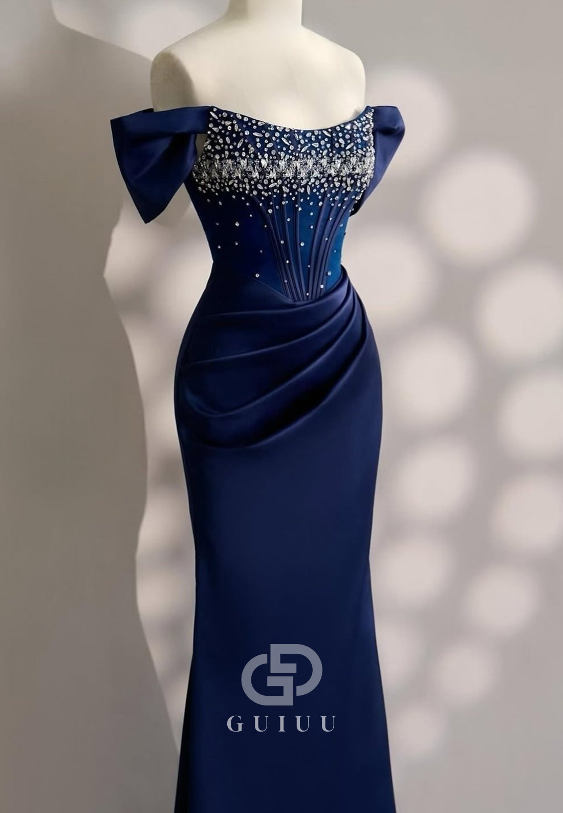 Dark Navy Scoop Sleeveless Sequins Satin Evening Dress