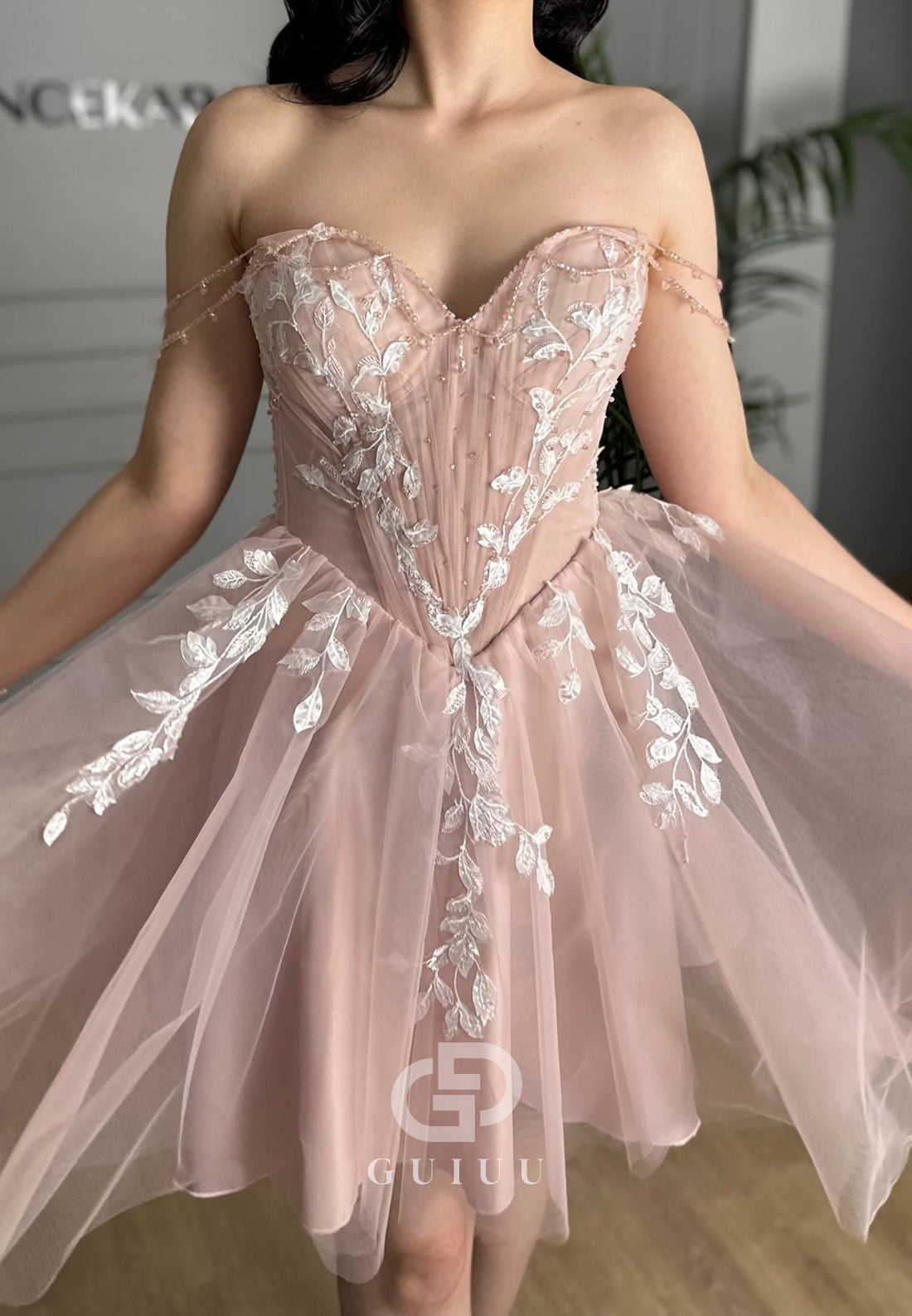 Rose Petal Sleeveless Strapless Appliques A-Line Homecoming Dress