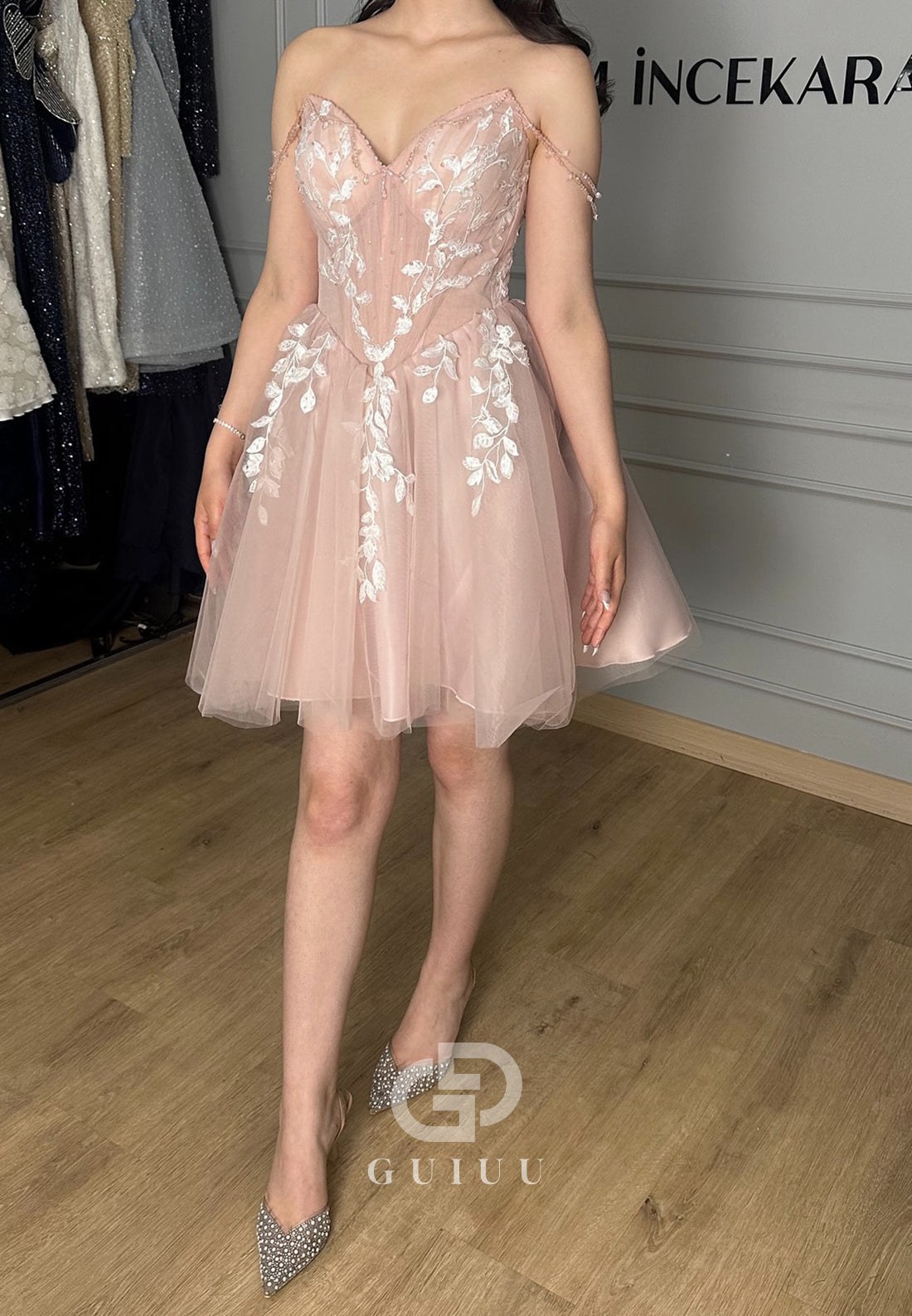 Rose Petal Sleeveless Strapless Appliques A-Line Homecoming Dress