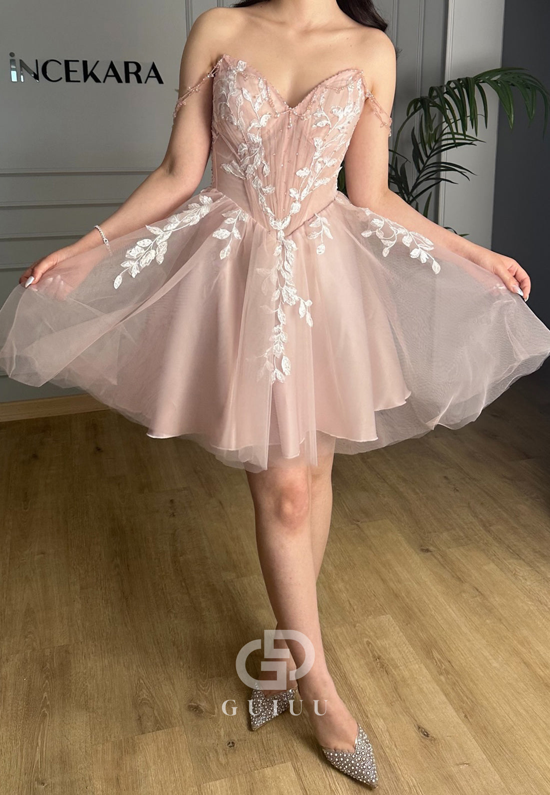 Rose Petal Sleeveless Strapless Appliques A-Line Homecoming Dress