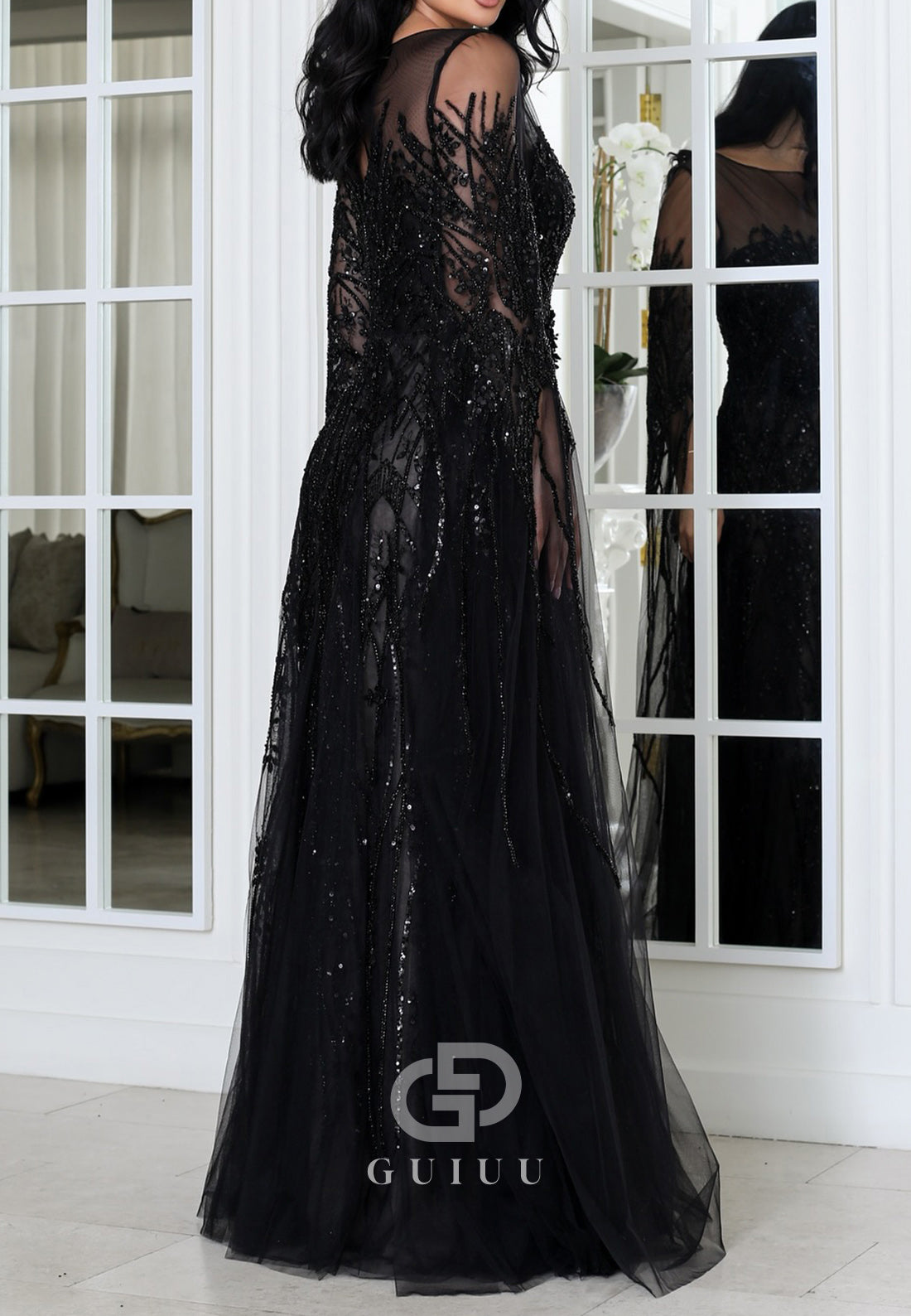 Black Long Sleeves Scoop Appliques Lace Evening Dress