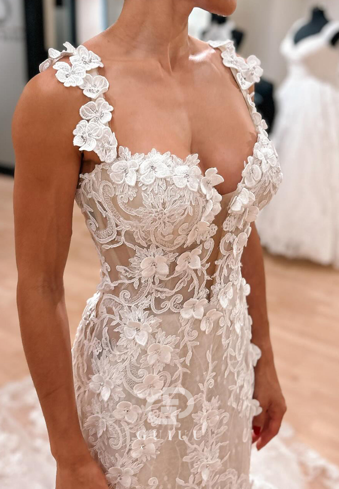 Spaghetti Straps Sweetheart Floral Appliques Mermaid Wedding Dress