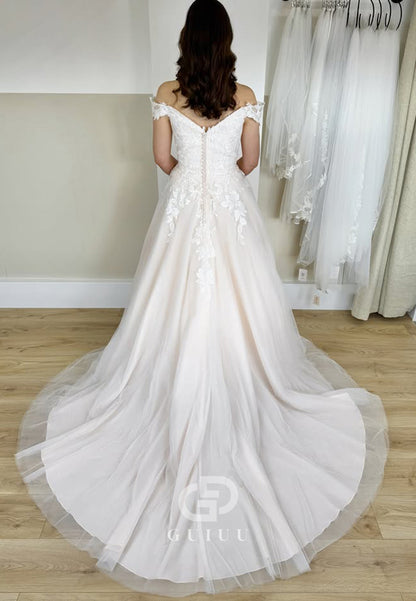 A-Line Sweetheart Sleeveless Appliques Lace Wedding Dress