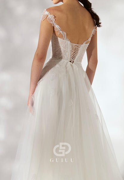 Charming A-Line Spaghetti Straps Square Appliques Lace Wedding Dress