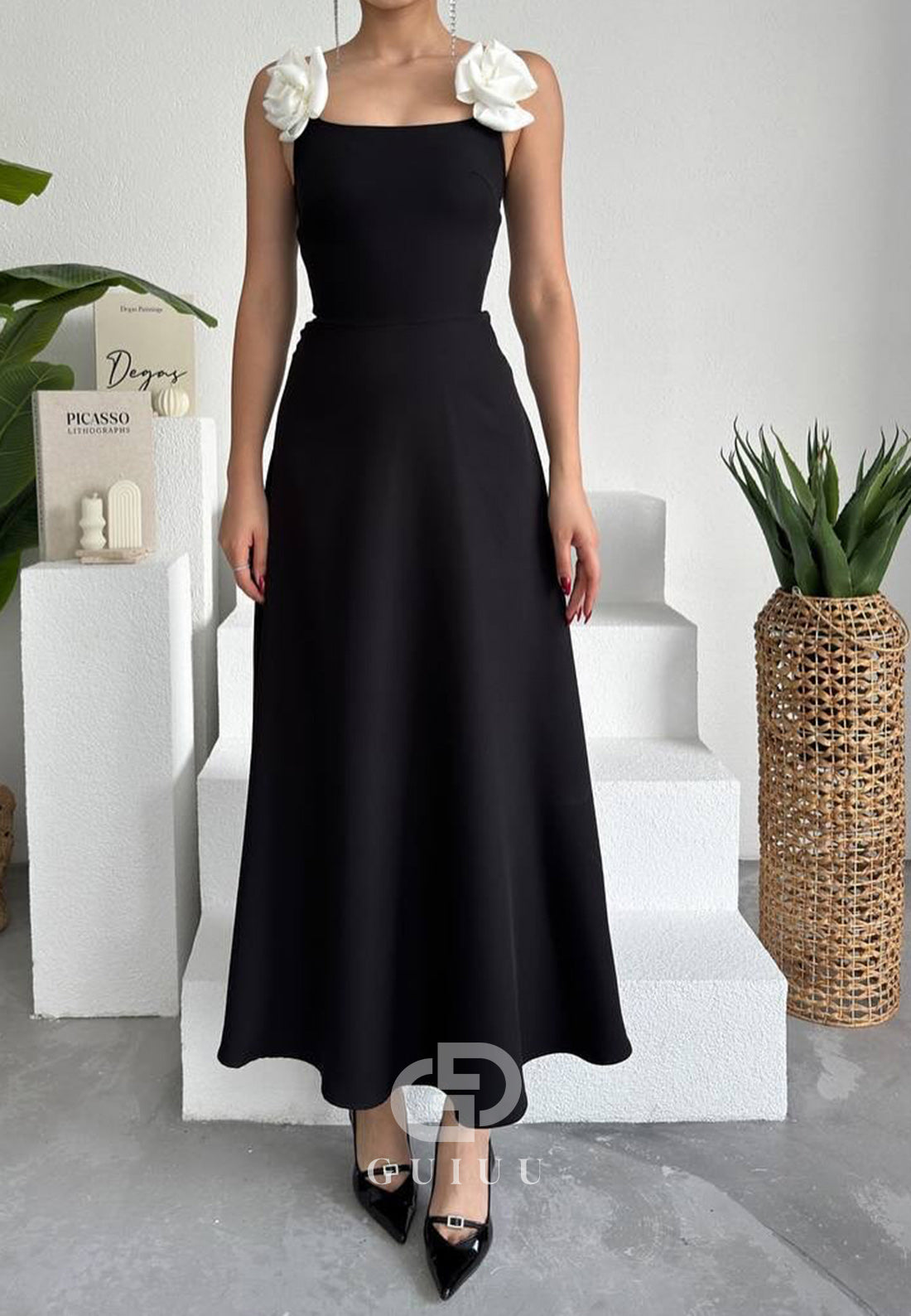 Simple Spaghetti Straps Floral Appliques Semi-Formal Dress