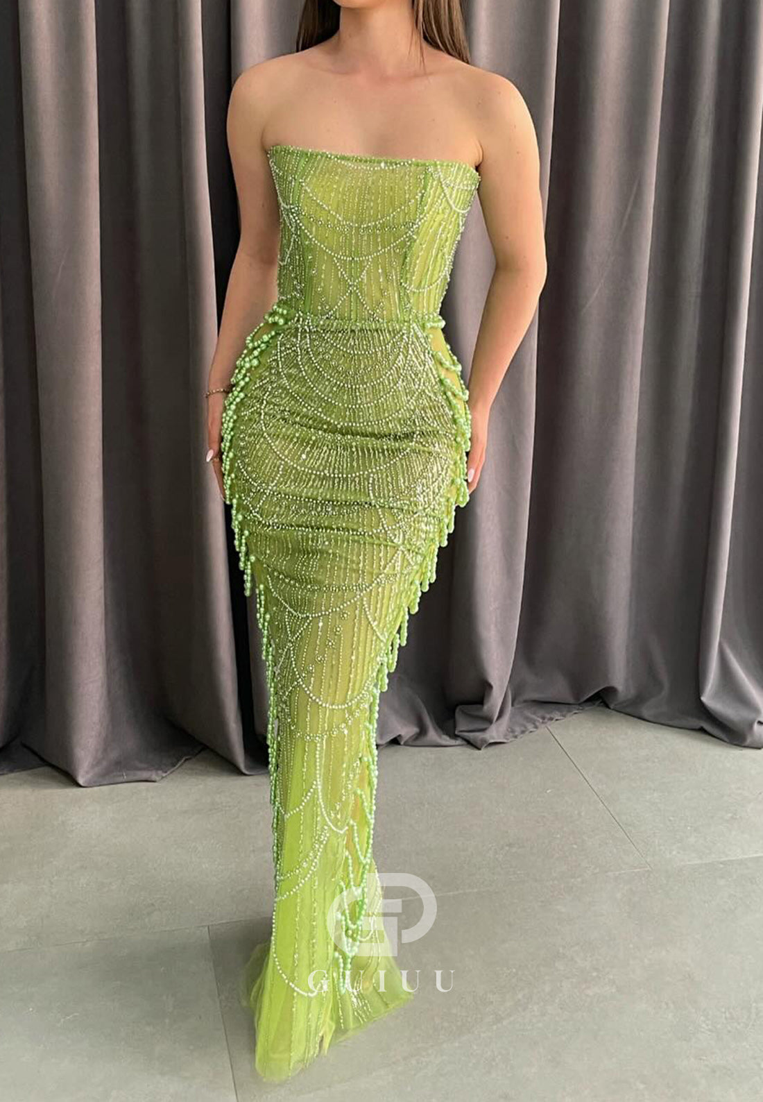 Charming Sleeveless Strapless Sequins Sheath  Evening Dress