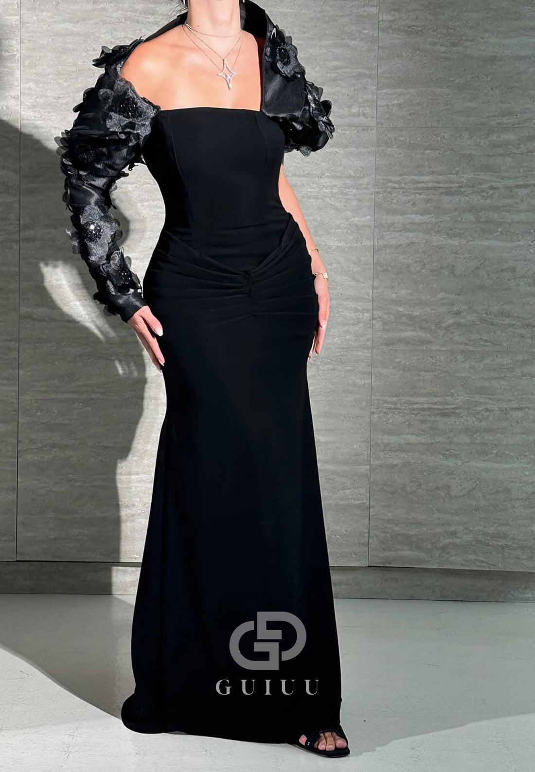 Sheath Long Sleeves One Shoulder Ruched Evening Dress