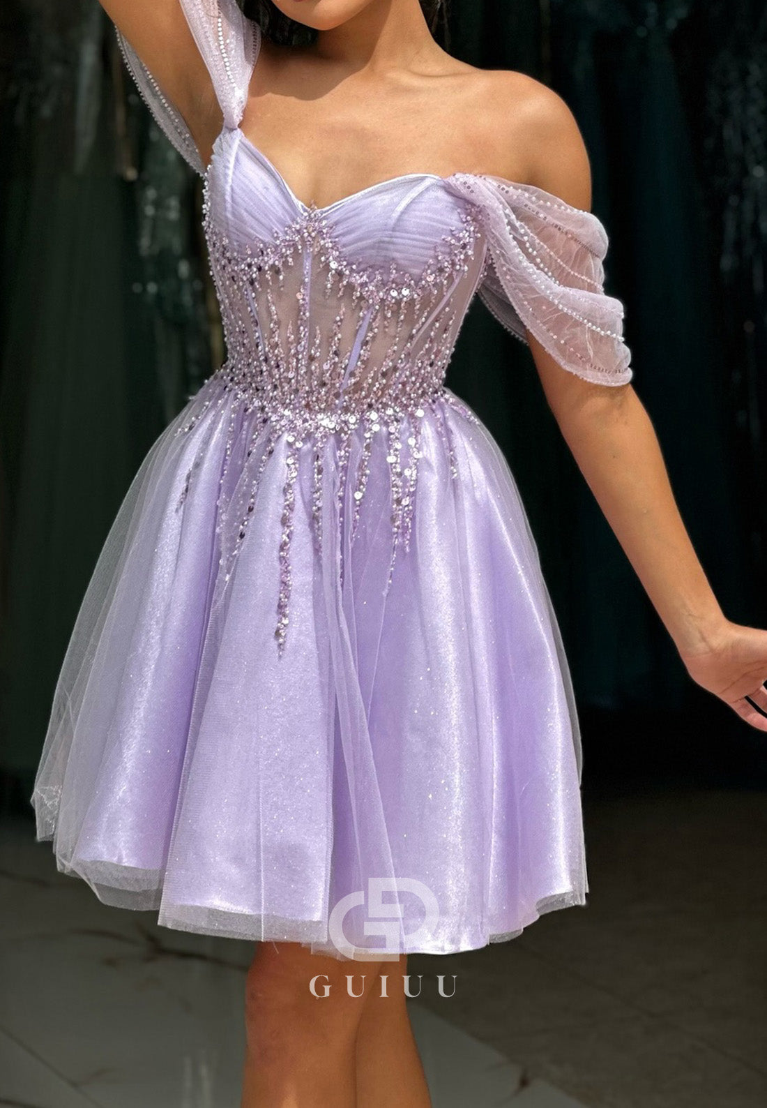 Charming A-Line Sleeveless Sweetheart Sequins Homecoming Dress