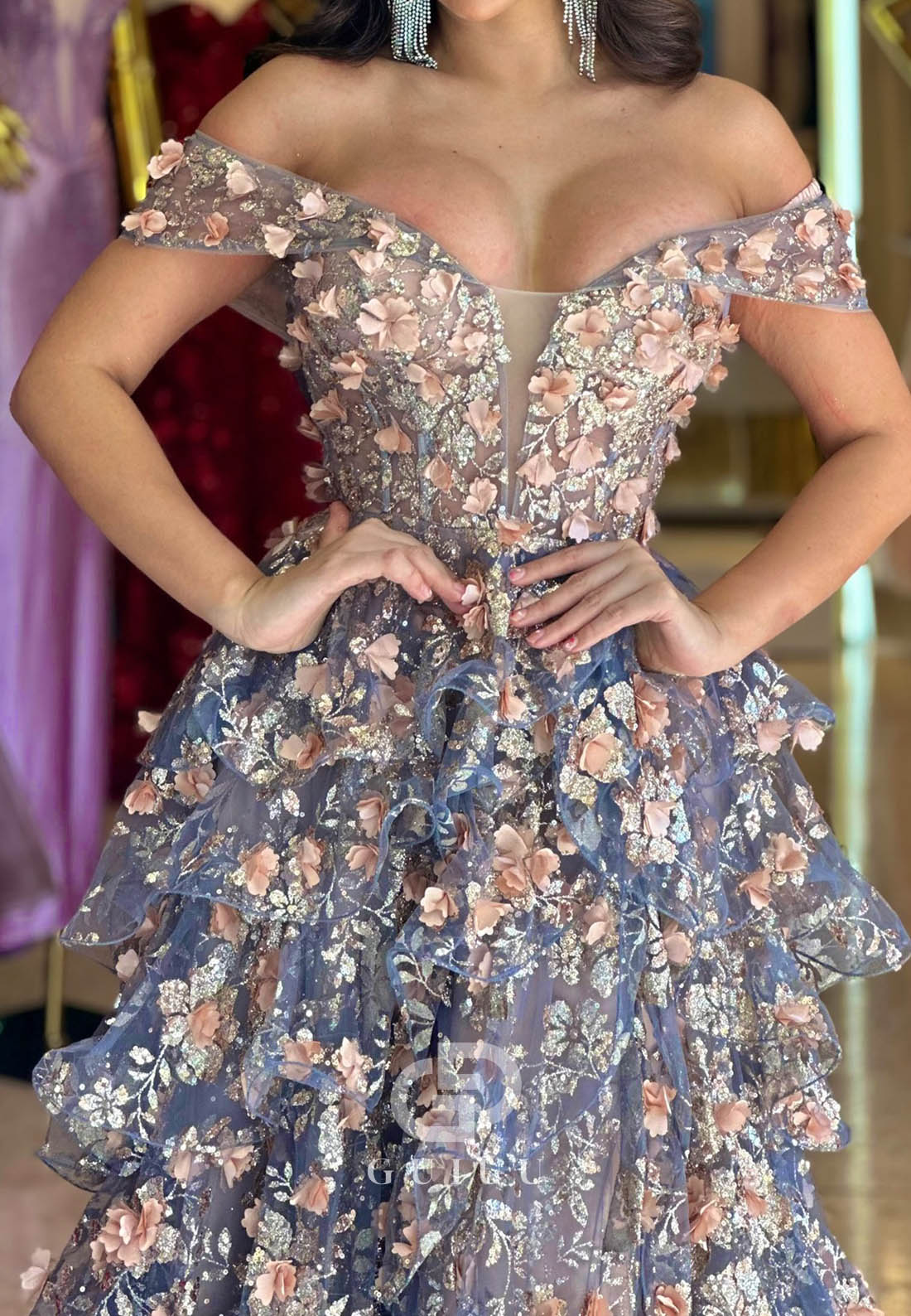 Elegant Sweetheart Sleeveless Floral Appliques Ruffles Prom Dress