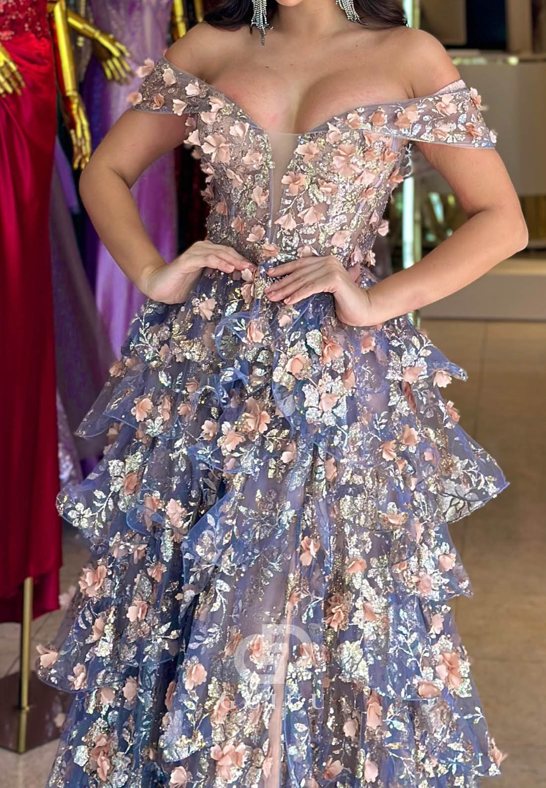 Elegant Sweetheart Sleeveless Floral Appliques Ruffles Prom Dress