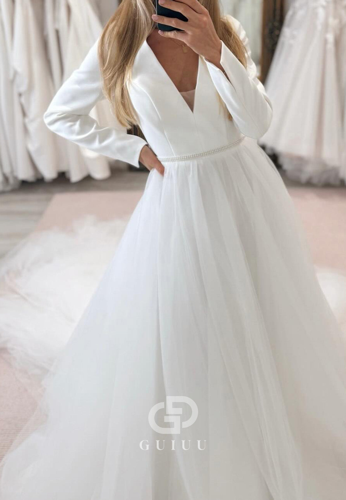 Elegant Long Sleeves V-Neck A-Line Lace Wedding Dress