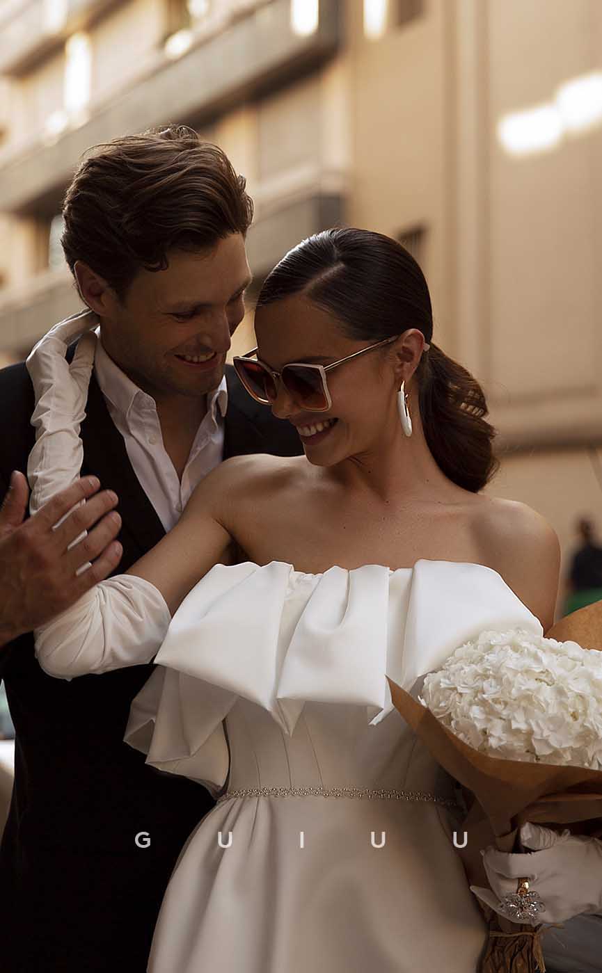 GW891 - A-Line Off-Shoulder Ruched Stain Short Beach Wedding Dress