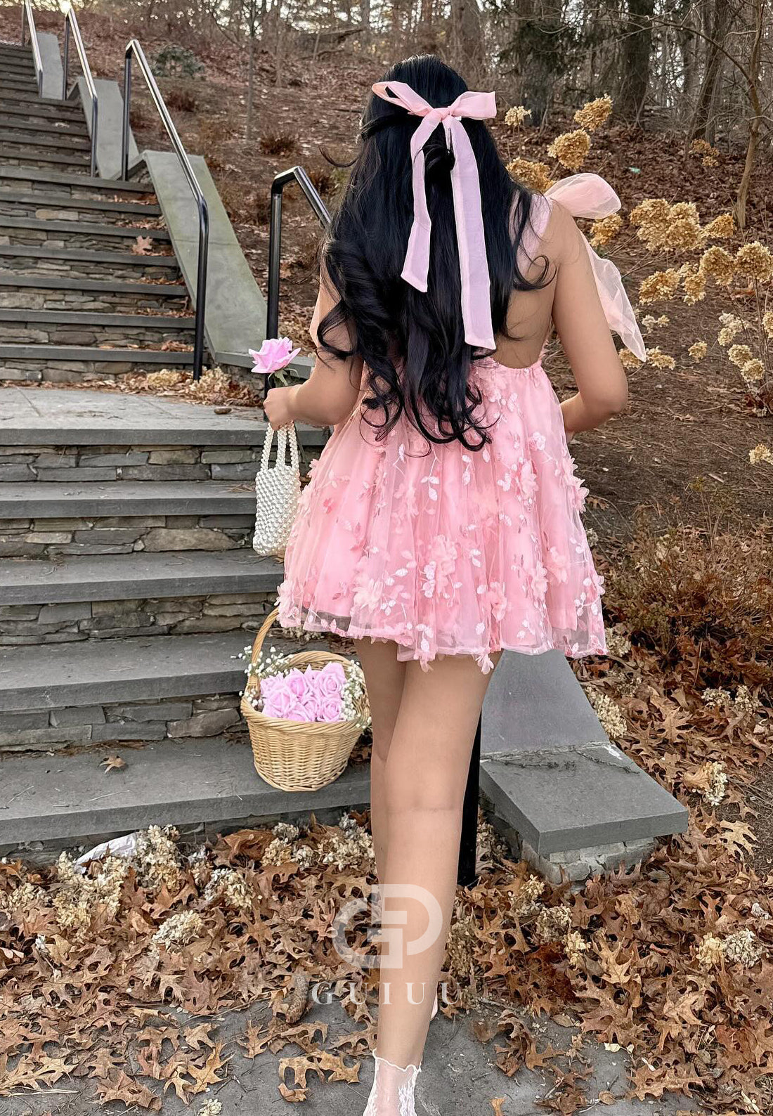 GH973 - A-Line V Neck Straps Sleeveless Mesh Short Homecoming Dress with Appliques