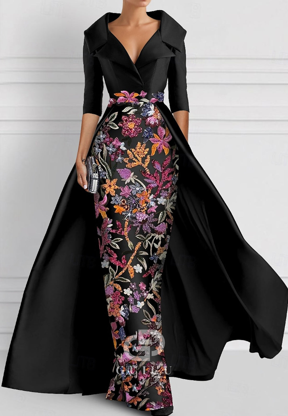 Charming Sheath V-Neck Half Sleeves Appliques Mother of the Bride Dress