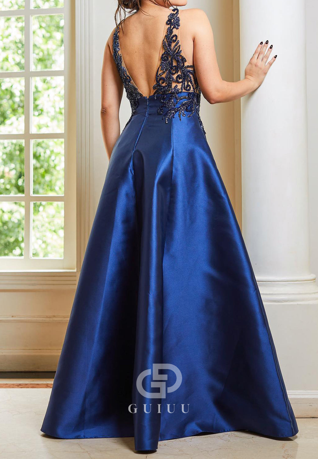 Dark Navy Spagheti Straps V-Neck Appliques Mother of the Bride Dress