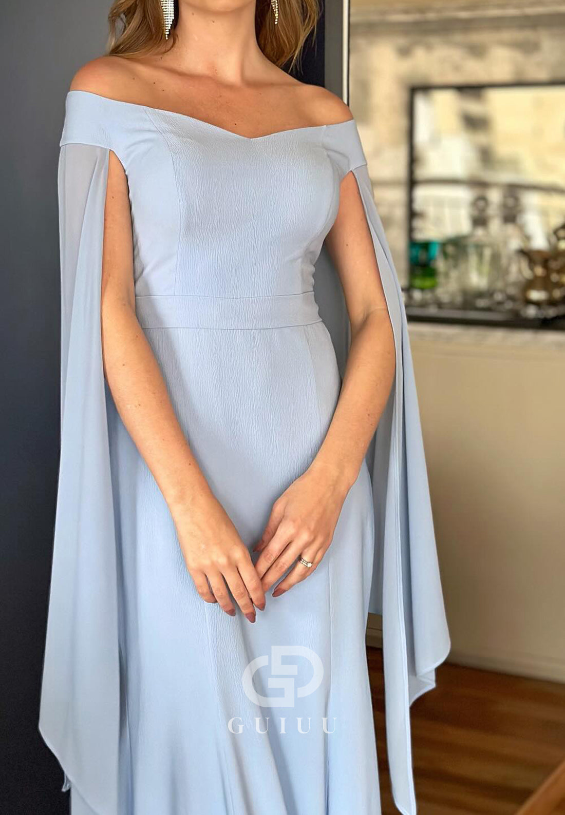 Elegant Off-Shoulder Cap Sleeves Mermaid Mother of the Bride Dress