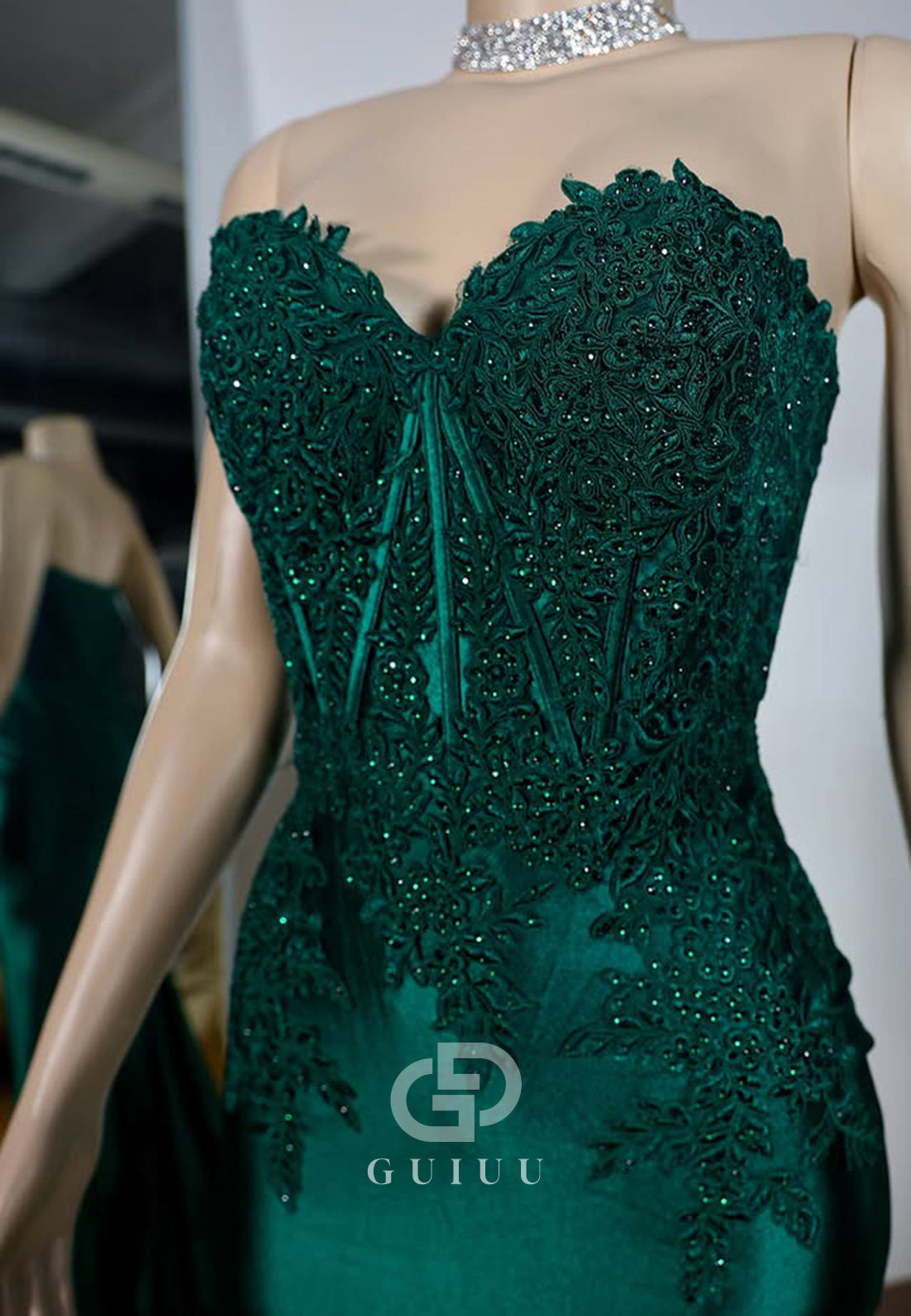 Dark Green Sleeveless Strapless Prom Dress with Slit Appliques Evening Party Dress