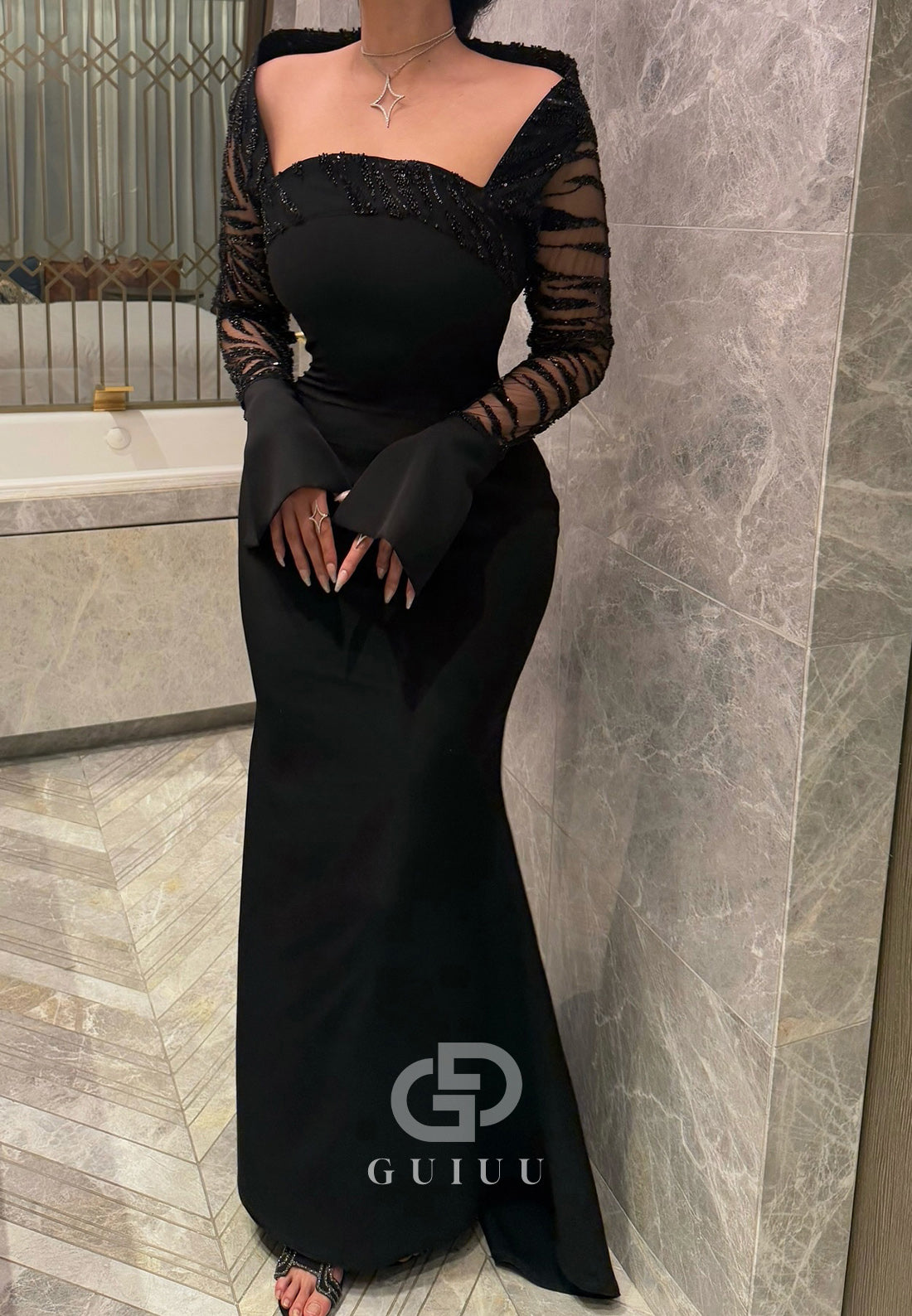 Black Long Sleeves Square A-Line Evening Dress