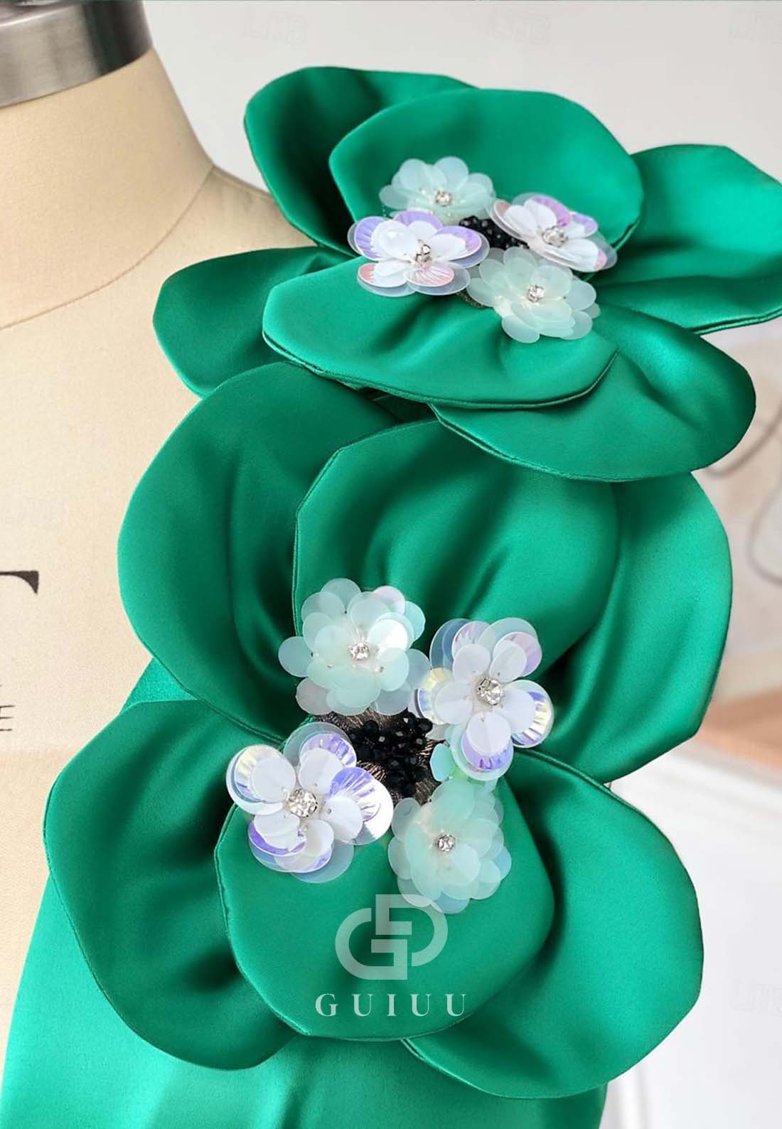 A-Line Deep V-Neck Empire-Waist Appliques Cocktail Evening Dress