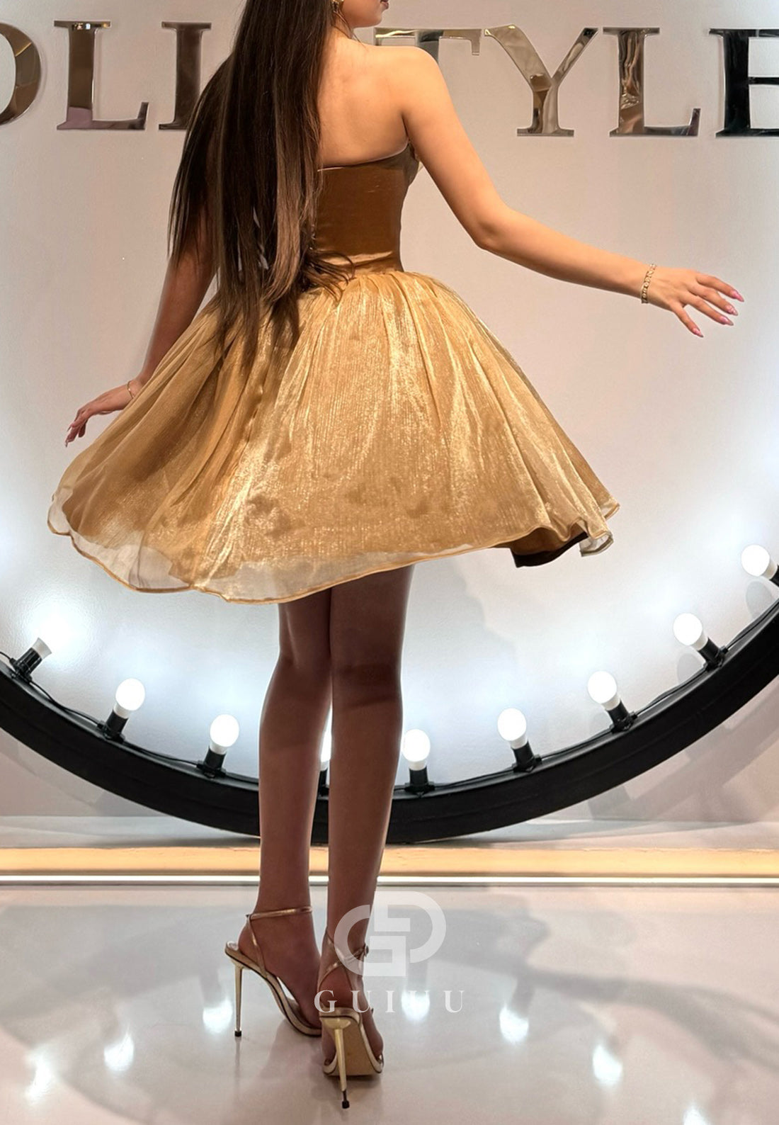 A-Line Strapless Sleeveless Appliques Homecoming Dress