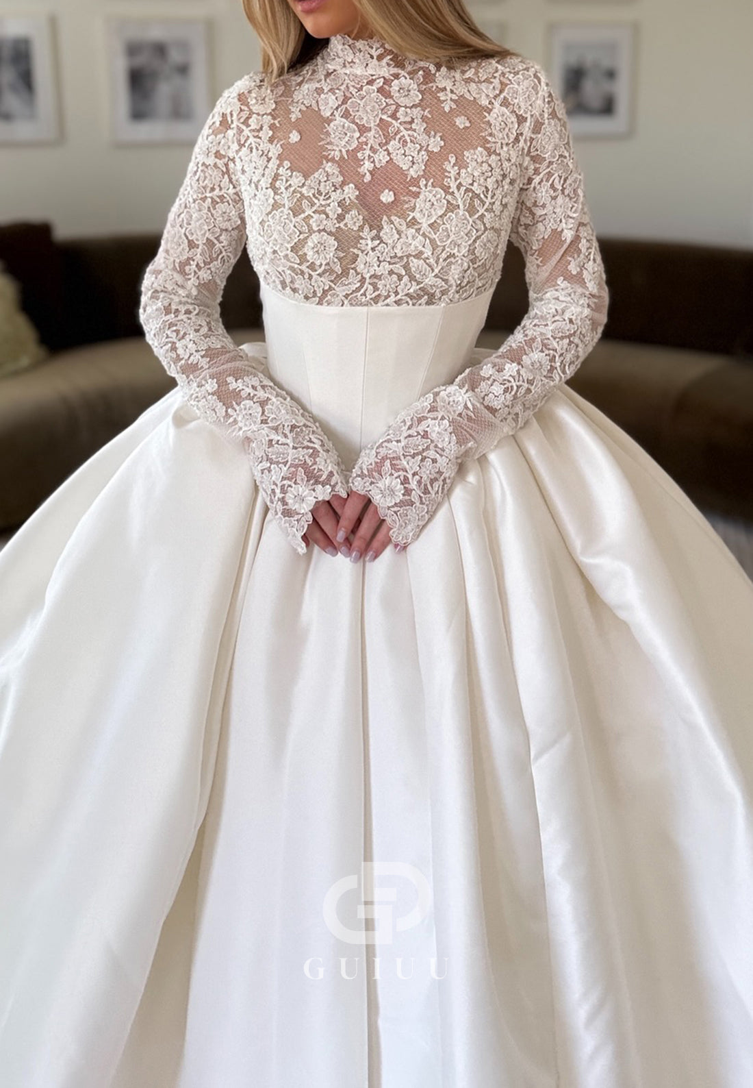 Elegant Long Sleeves High Neck Empire-Waist Wedding Dress