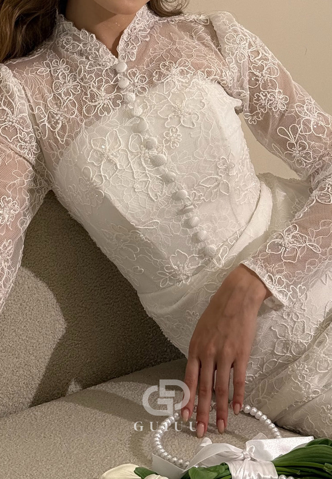 Elegant Long Sleeves High Neck Empire-Waist Wedding Dress