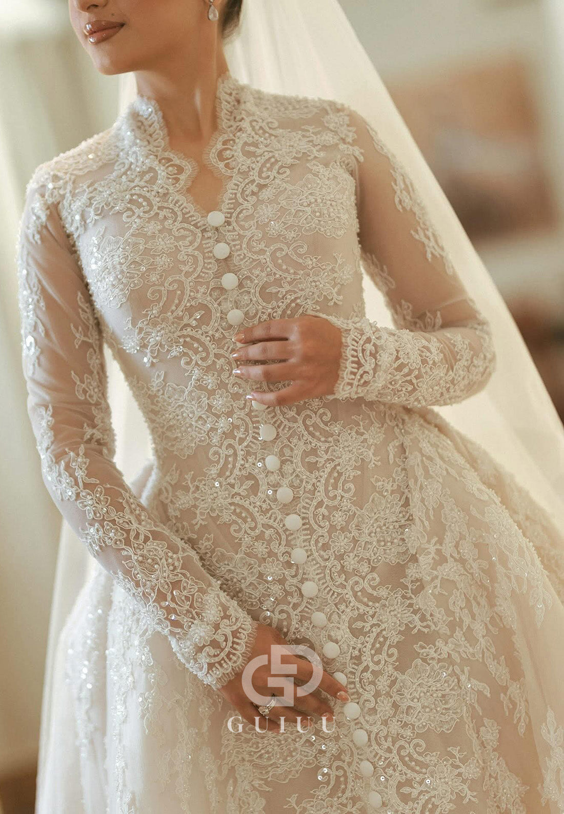Elegant Long Sleeves V-Neck A-Line Lace Wedding Dress