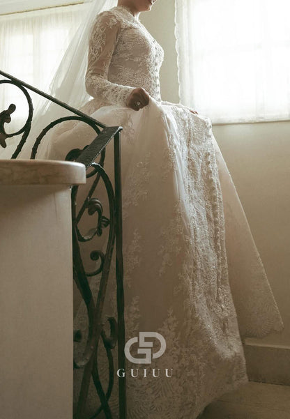 Elegant Long Sleeves V-Neck A-Line Lace Wedding Dress
