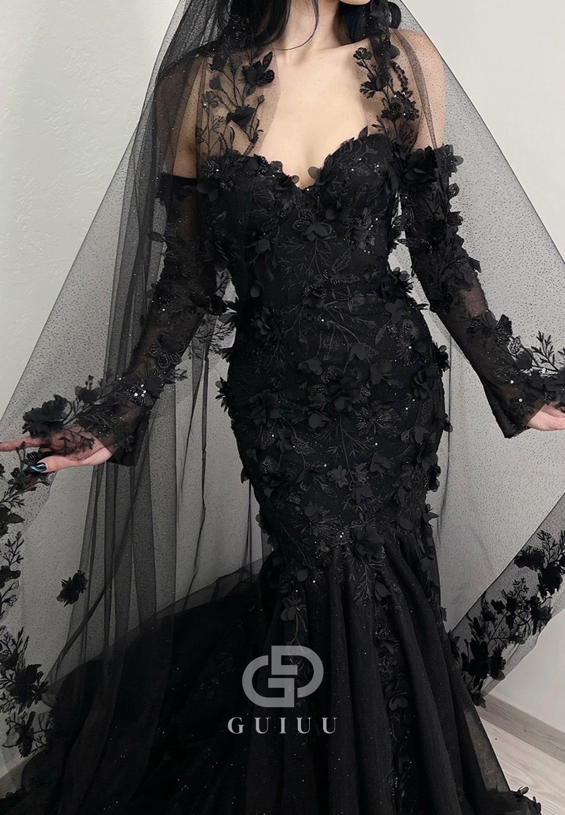 Black Long Sleeves Scoop Floral Appliques Wedding Dress