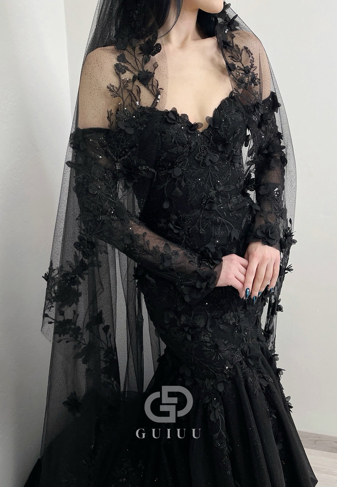 Black Long Sleeves Scoop Floral Appliques Wedding Dress
