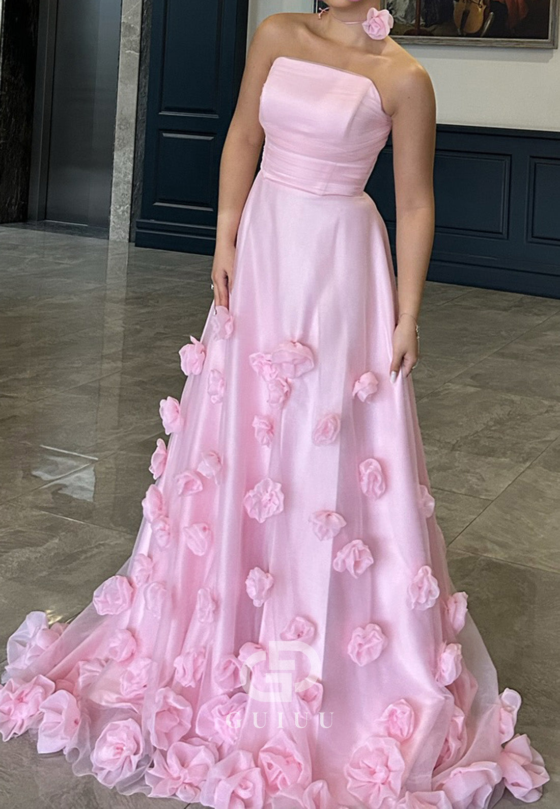 Blushing Pink Sleeveless Strapless Floral Appliques Prom Dress
