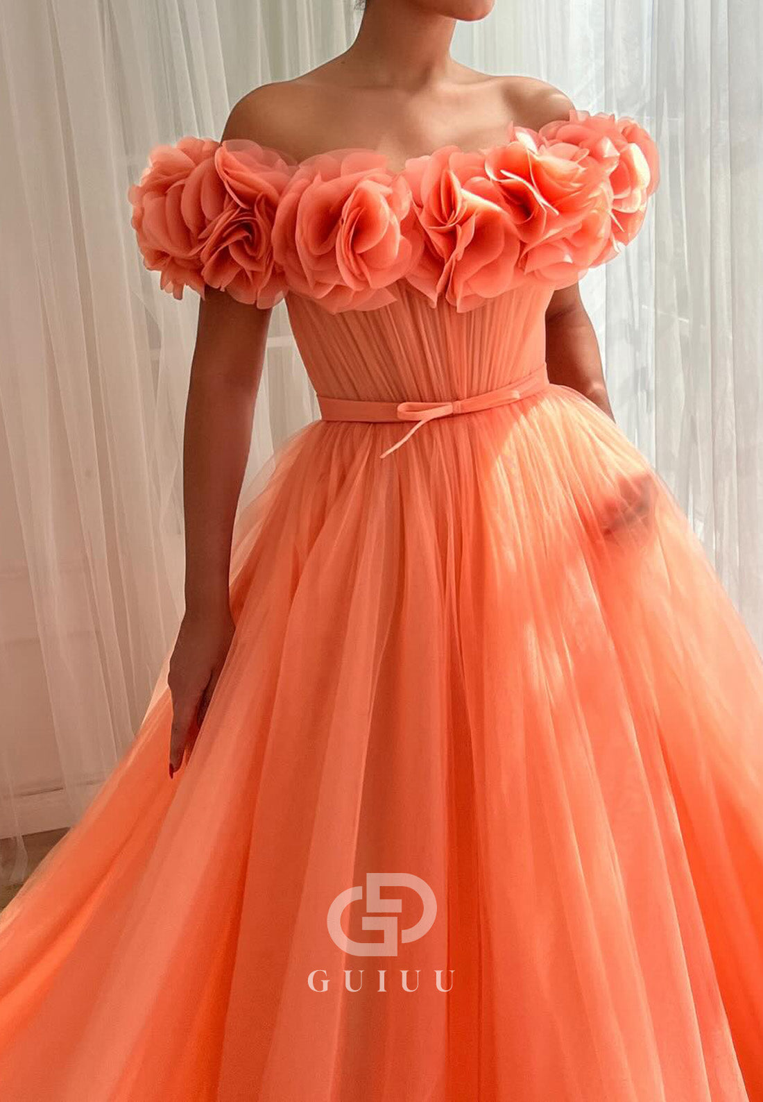 Charming A-Line Sleeveless Strapless Floral Appliques Prom Dress